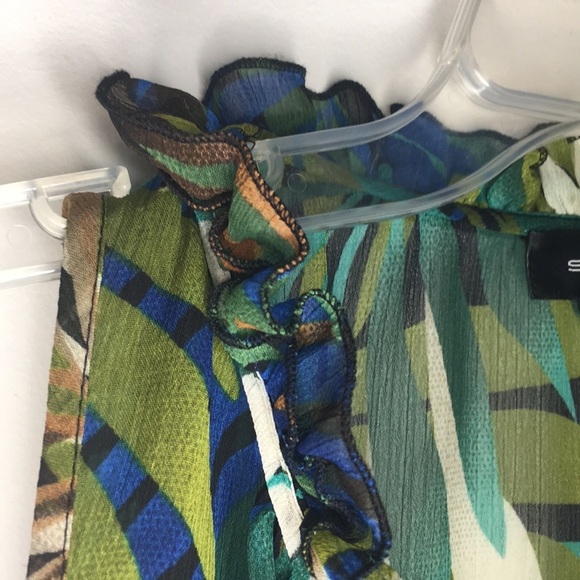 Spense Floral/Leaf Patterned Top - Picture 4 of 11